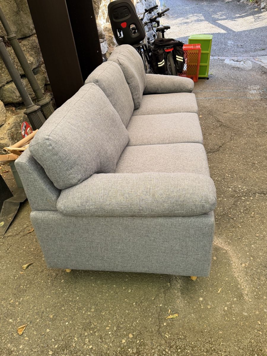 Sofas: Sofa 3-sitzig grau Stoff gute Zustand – Neu (gemäss Beschreibung) aus Oppligen von RubySeadragon 2