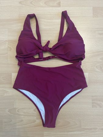 Badekleid Gr. L neu weinrot