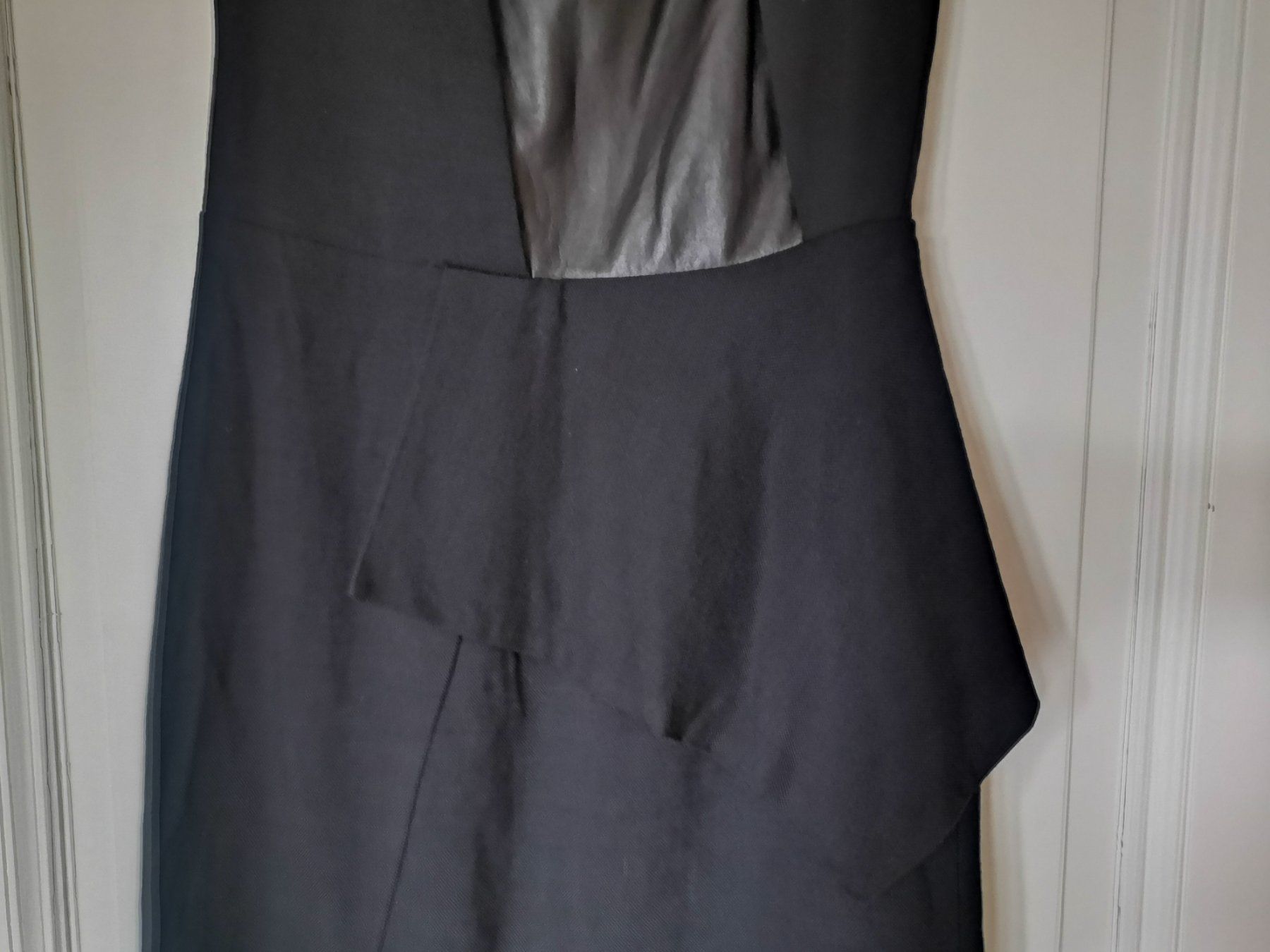 Hugo Boss Vestiti: Hugo Boss Kleid – Usato da Uerikon venduto da pink_flamingo 1