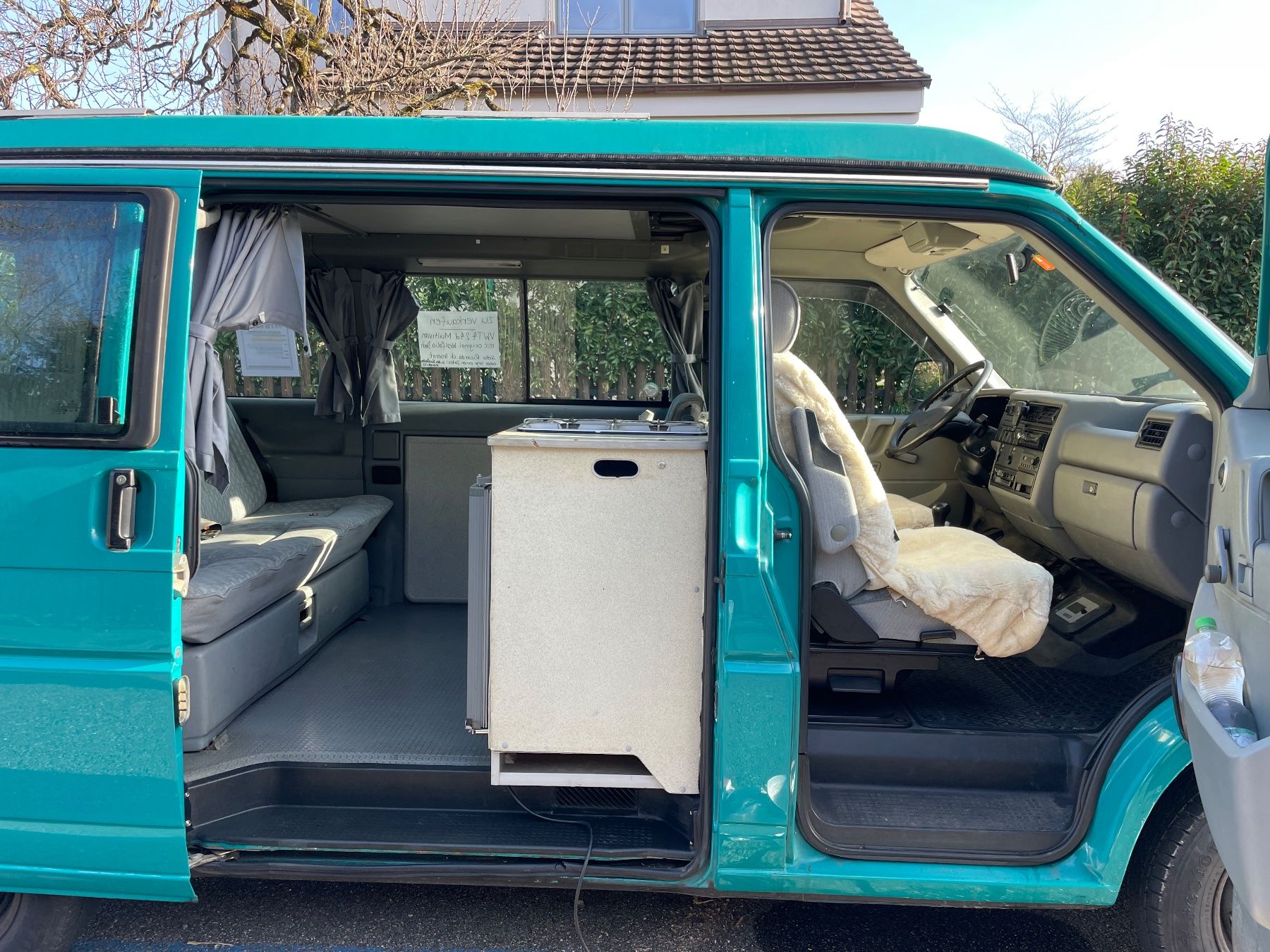 VW Camping Fahrzeuge: VW T4 Multivan 2.4D Camper – Gebraucht aus Riehen von rog_9vhy 2