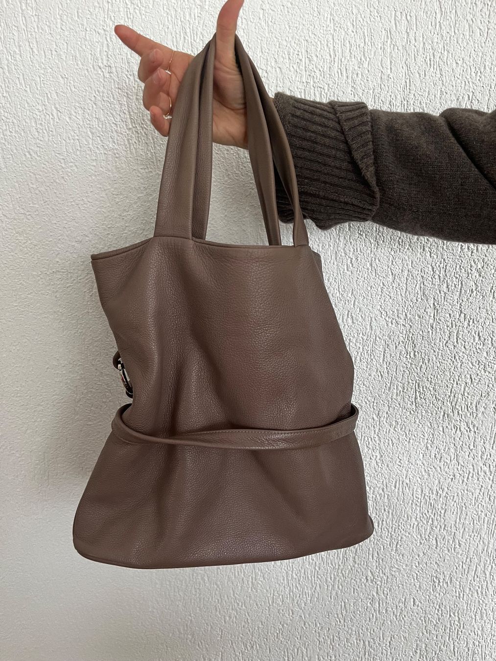 Taschen für Damen: Braune Ledertasche in Top-Zustand – Gebraucht aus Liebefeld von mar_hb8x 1