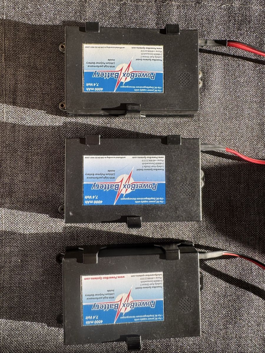 Powerbox Systems Batterie, Caricabatterie & Alimentatori: Lipo Power Box 2S – Usato da Wilen b. Wollerau venduto da Loonyacht 3