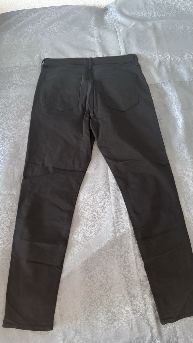 Uniqlo Jeans: Uniqlo schwarz Jeans -  Grosse L – Usato da Brugg AG venduto da GiovanniVercetti 1