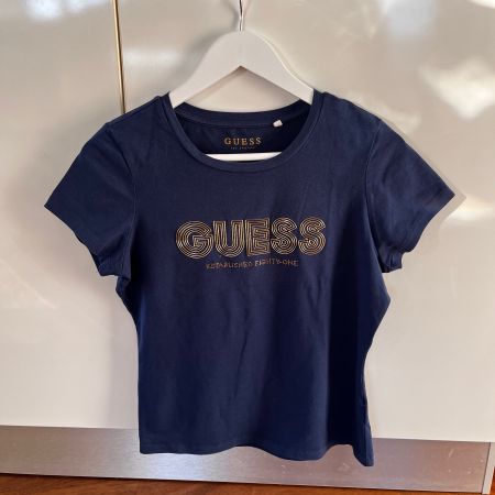 Guess t-shirt