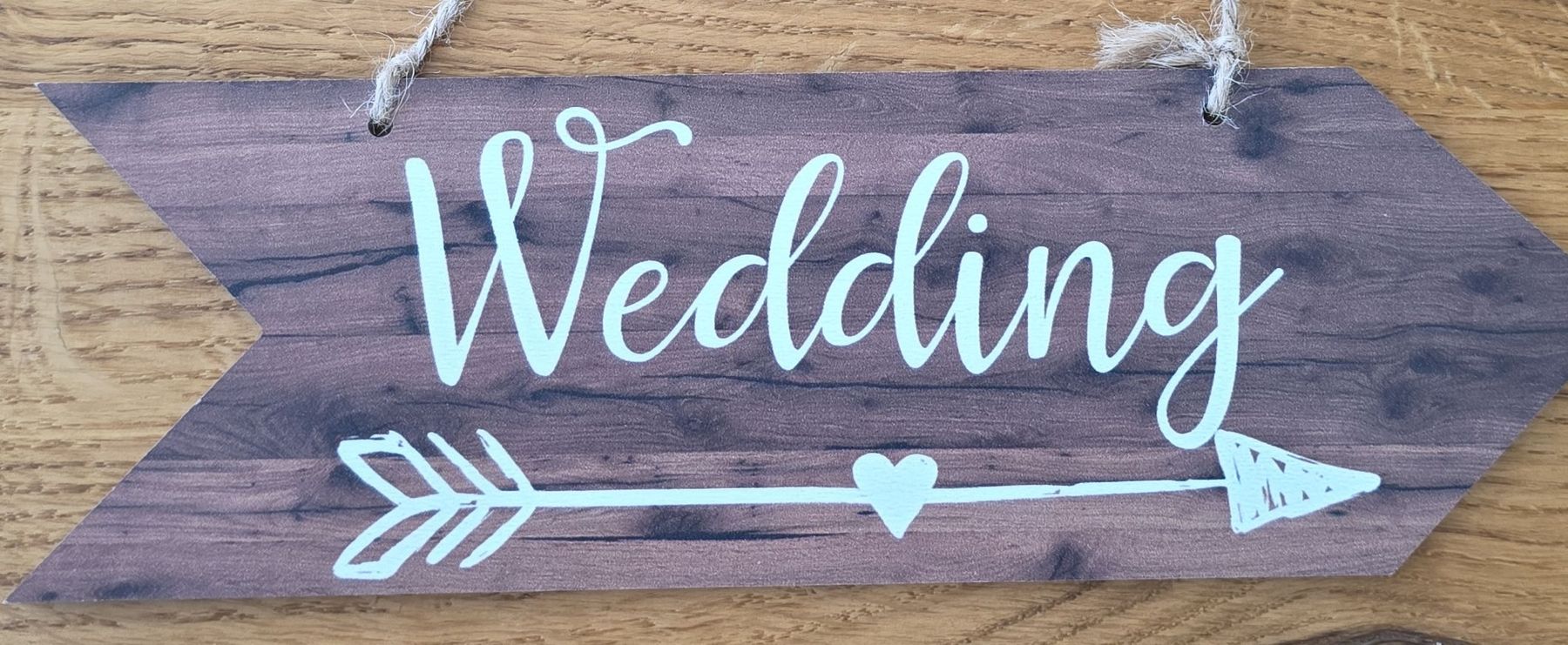 Tutte le decorazioni: Rustikales Hochzeitsschild "Wedding" mit Holzoptik – Nuovo (secondo la descrizione) da Lohn-Ammannsegg venduto da Therealgodfather 2