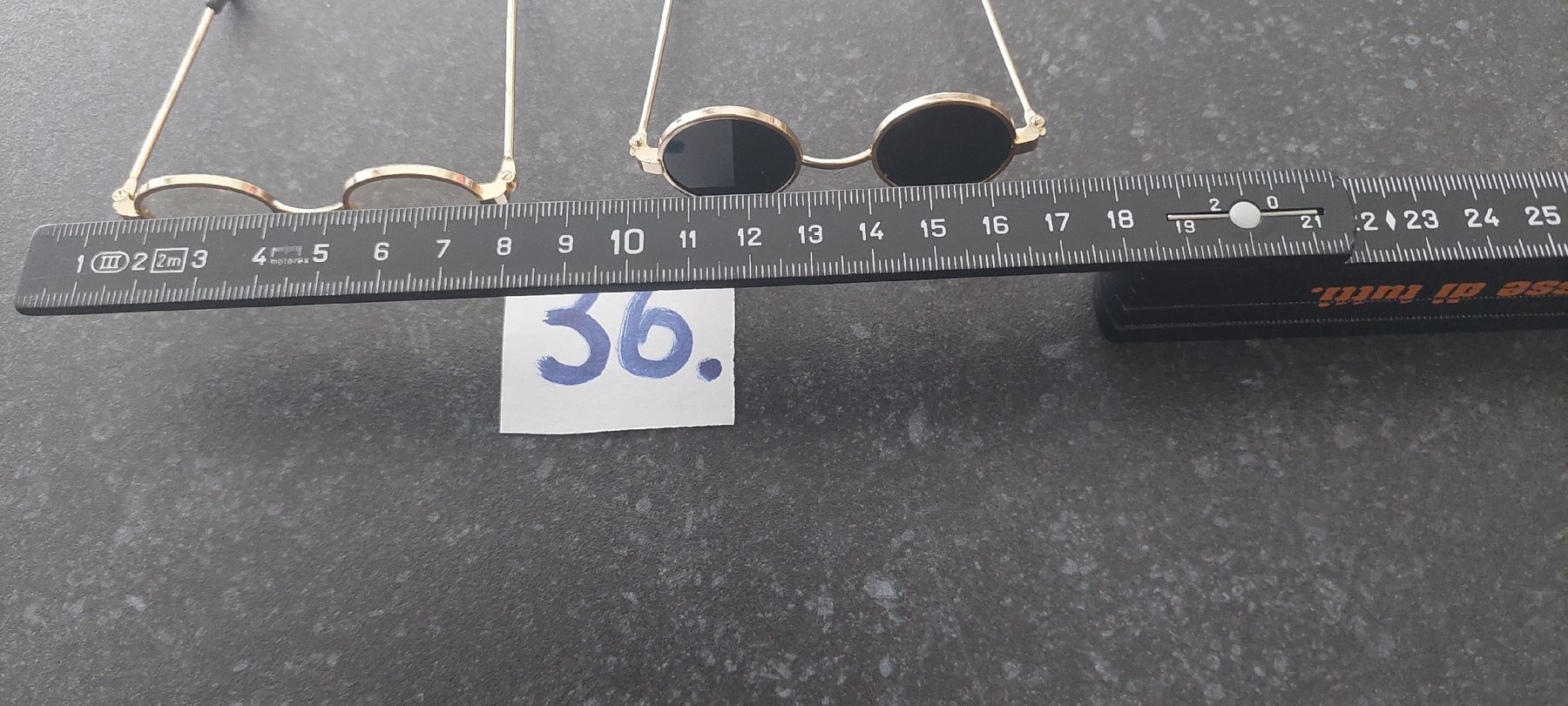 Giocattoli: Puppenbrille 2 Stück  neu – Nuovo (secondo la descrizione) da Muri AG venduto da nindo1 6