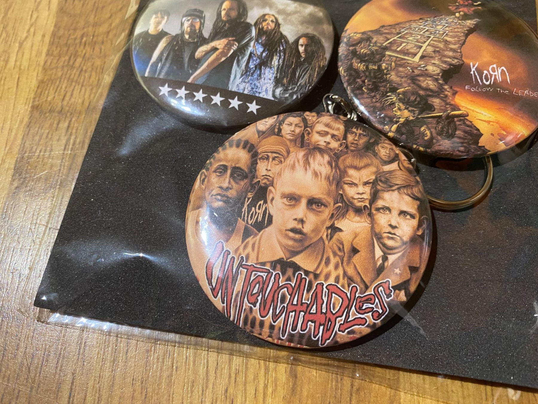 Placchette & Badge: Korn Badges Bundle, Neu! – Nuovo (secondo la descrizione) da Basel venduto da FatCatPacksTheRatt 5