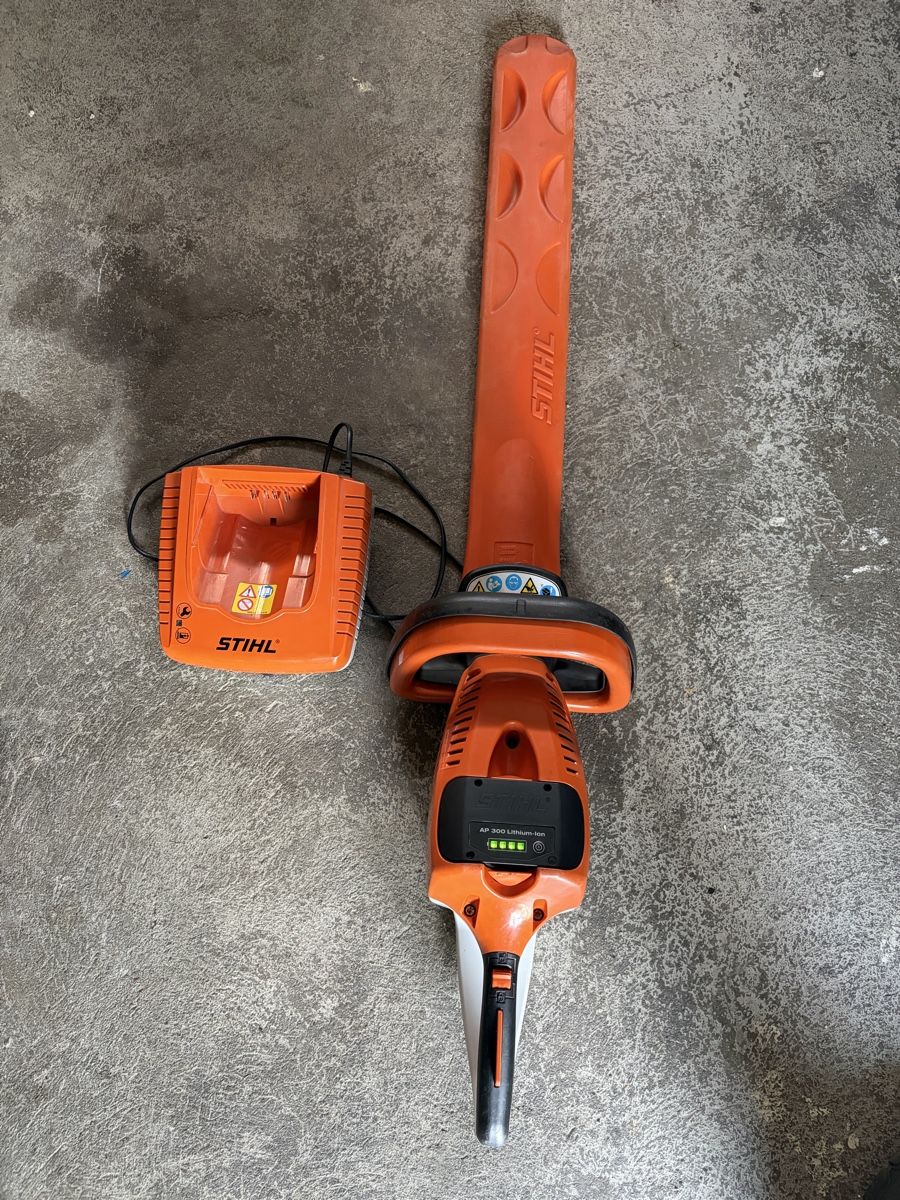 Stihl Alle Maschinen: Heckenschere Stihl HSA 86 – Gebraucht aus Solothurn von Lui1985