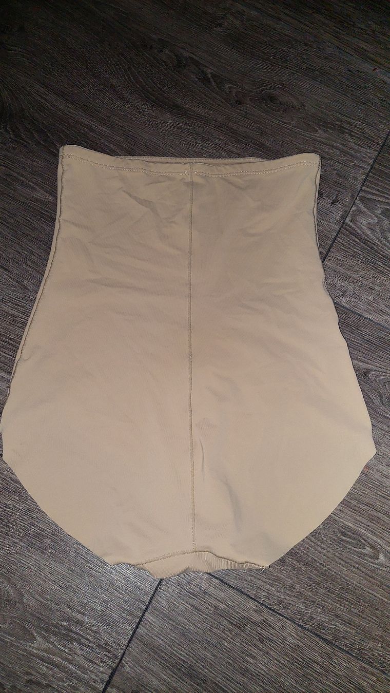 Sonstige Unterwäsche: Shapewear Miederhose Grösse M – Neu (gemäss Beschreibung) aus Gwatt (Thun) von Letzte-Chance-III