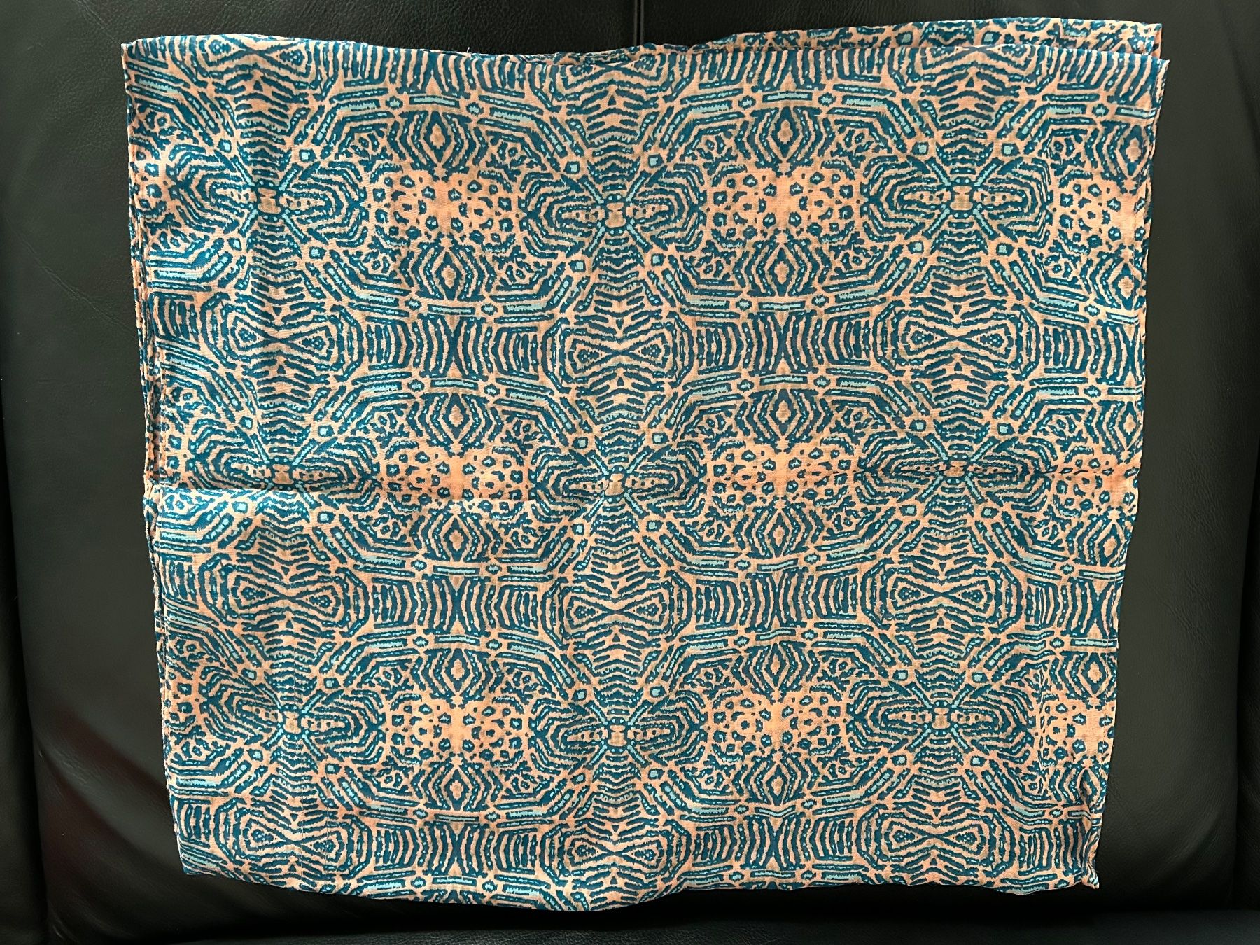 Foulards & écharpes: Loop/Rundschal – D'occasion à Oensingen par Rainman71