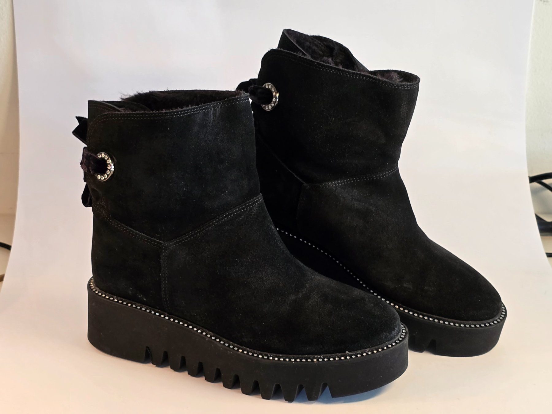 Scarpe da donna: Deckers X Lab Damen Winterstiefel Gr. 37 – Usato da Schaffhausen venduto da Die_Mayonnaise 6