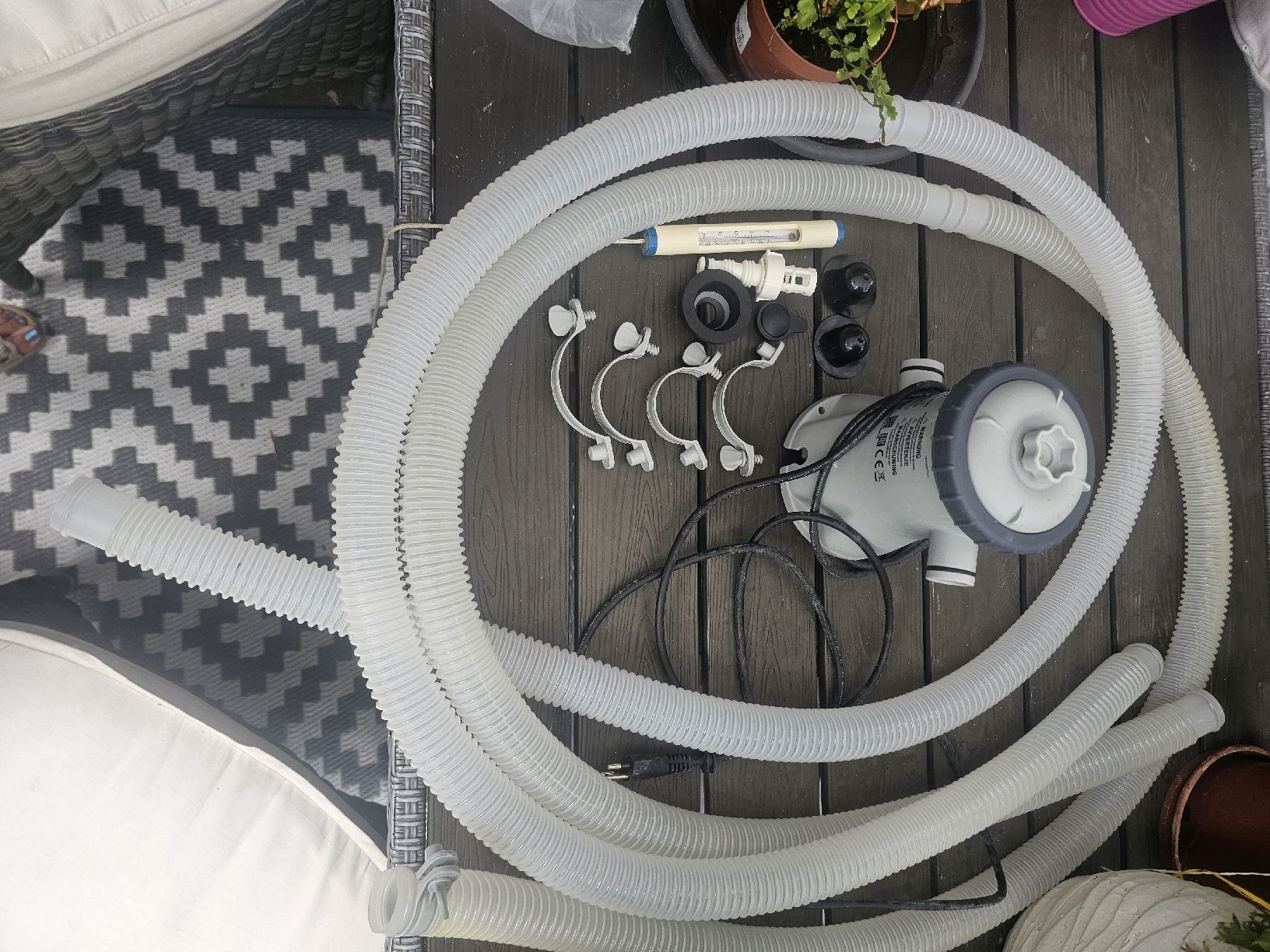 Intex Accessoires de piscine: Filterpumpe für Pool – D'occasion à Hausen am Albis par kal_l6hm 1