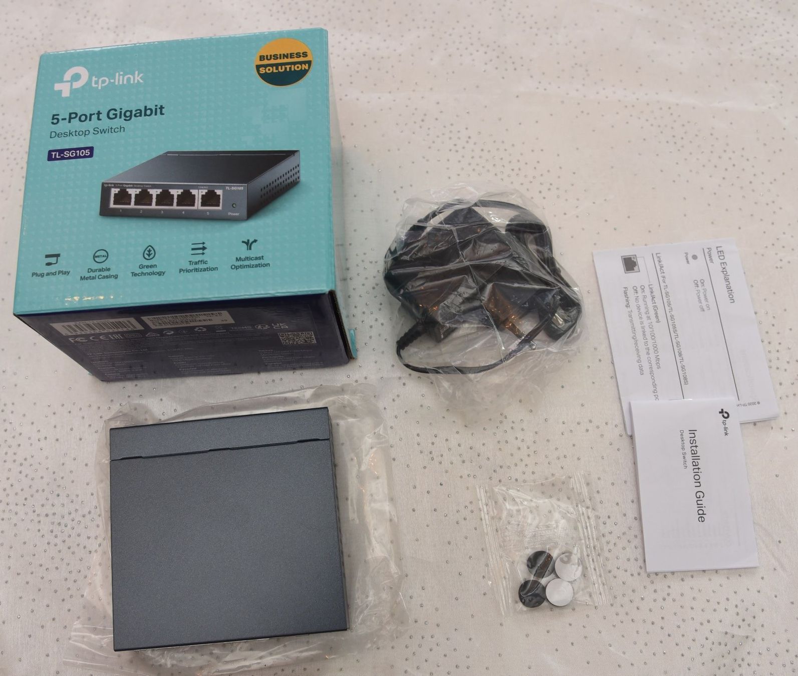TP-Link Unità & Adattatore: tp-link 5-Port Gigabit Switch – Nuovo (secondo la descrizione) da Frenkendorf venduto da Fionchen 1