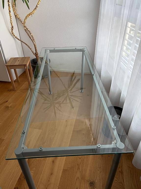 Tavoli: Bürotisch aus Glas – Usato da Neukirch (Egnach) venduto da f.aggi
