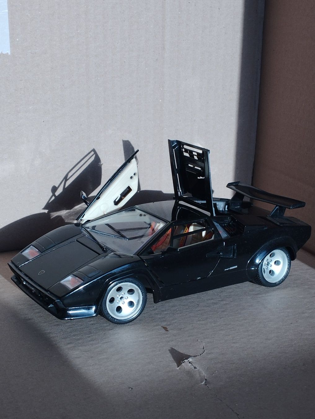 Bburago Modellini d'auto: Lamborghini Countach 1988 – Usato da Chur venduto da oriori 2