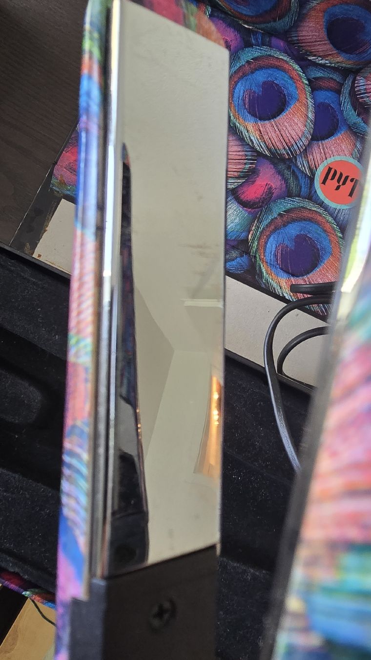 Piastre & Arricciacapelli: PYT Pretty Young Thing Titanium Styling Tool - Peacock!  – Usato da Zürich venduto da hea_sxv7 2
