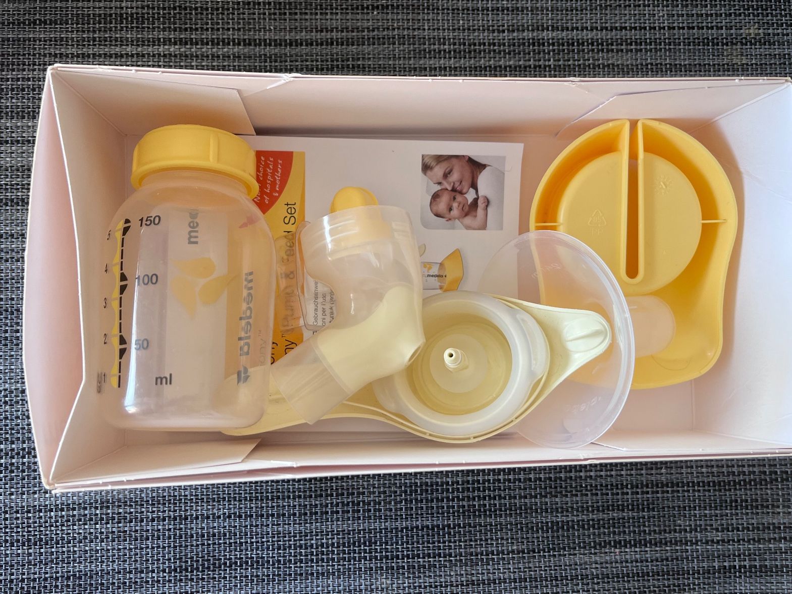 Medela Accessoires pour allaitement: Medela Hand pumpe – D'occasion à Volketswil par Cepeda 1