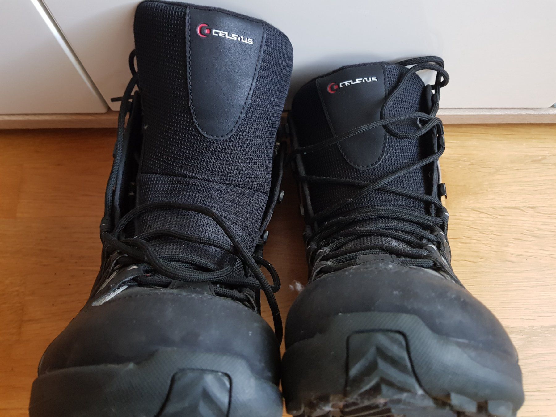 Scarpe da uomo: Snowboardschuhe  Gr 39 – Usato da Morens FR venduto da Kiscica 4