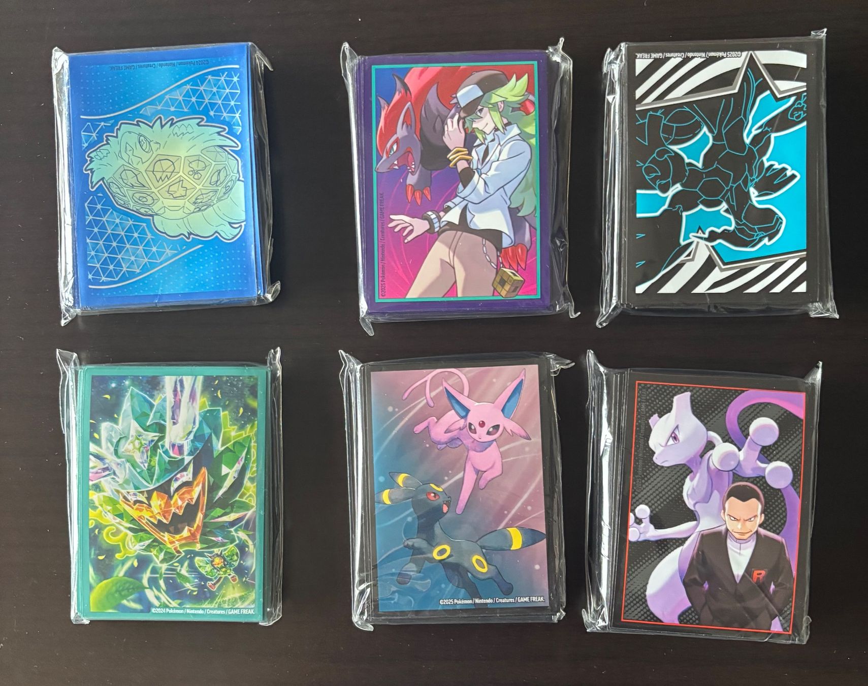 Pokémon Carte collezionabili: Lot SLEEVES Pokémon – Nuovo e nell'imballaggio originale da lausanne venduto da helderj