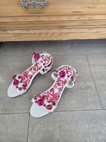 Sandalen mit pinken Steinen, Gr. 39