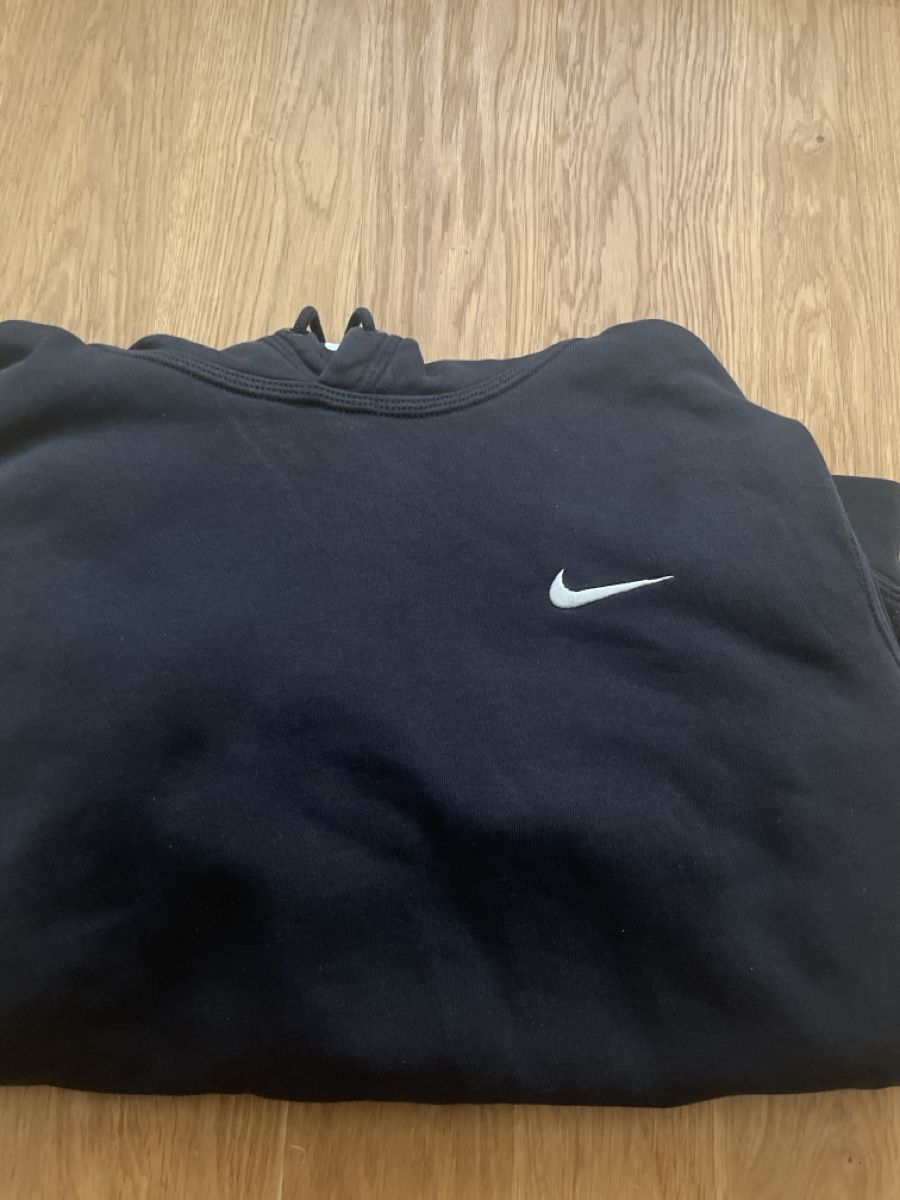 Nike Maglioni & Felpe: Nike Hoodie Schwarz Gr L – Usato da Luzern venduto da lou_p8qb 2
