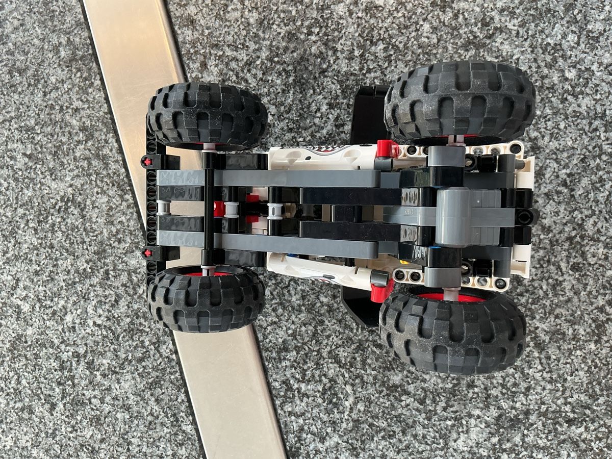 Lego Giocattoli: Lego Technik Monster Truck – Usato da Waldkirch venduto da Blondie13 3
