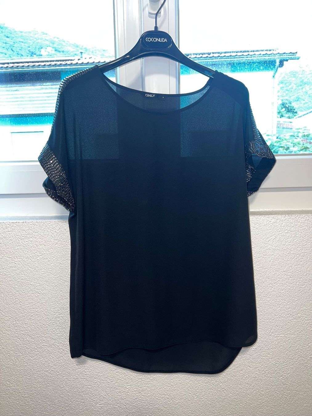 Canottiere & Pantaloni: Maglietta Only – Nuovo (secondo la descrizione) da Claro venduto da kel_v7dj 1