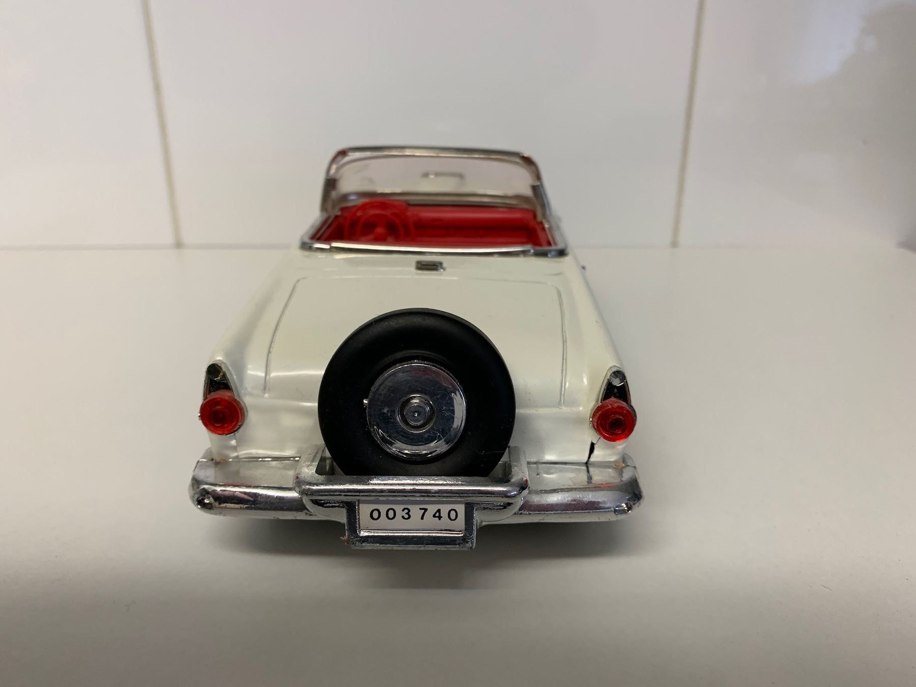Spielzeuge: Ford Thunderbird 1963 Roadster 1:18 B – Gebraucht aus Kerzers von tisyayasuBE 2