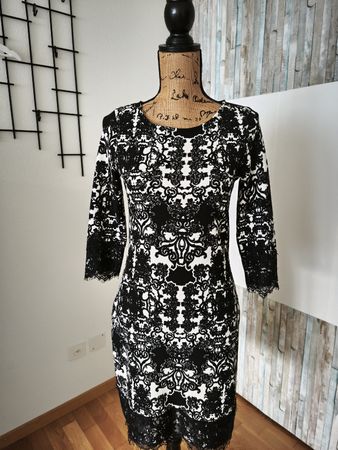Elegantes Kleid von FAS Paris, Grösse 38, schwarz/weiss