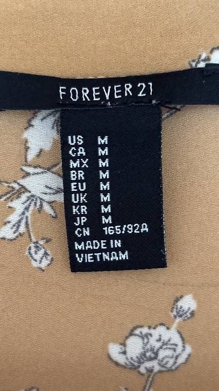 Blusen: Blumenbluse Forever 21 M – Gebraucht aus Baden von Chrisenft 2