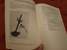Reglement " Der 8,1 cm. Minenwerfer  " mit Distanzkarten