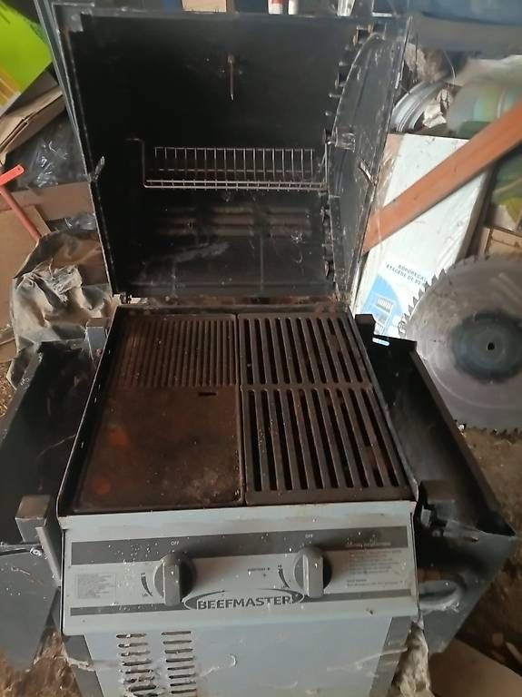 Griglie: Grill für draussen – Usato da Oensingen venduto da Matthias_H.2000