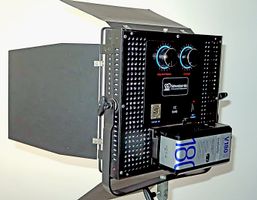 Akku LED Lichtpanel 50W mit V-Mount Akku und Tasche