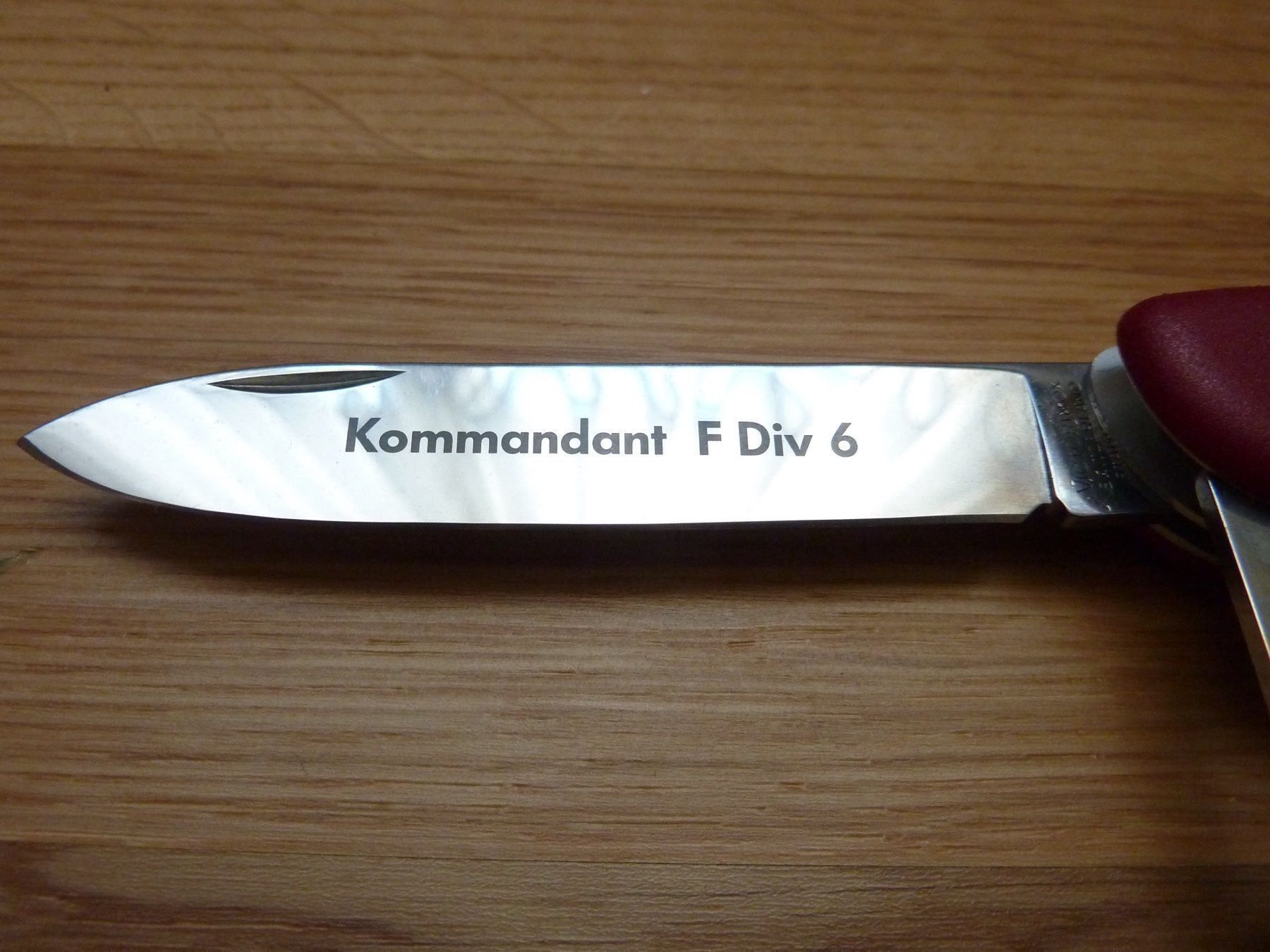 Libri: Schweizer Militär / 2 Bücher mit Messer – Nuovo (secondo la descrizione) da Bassersdorf venduto da regatoli 4