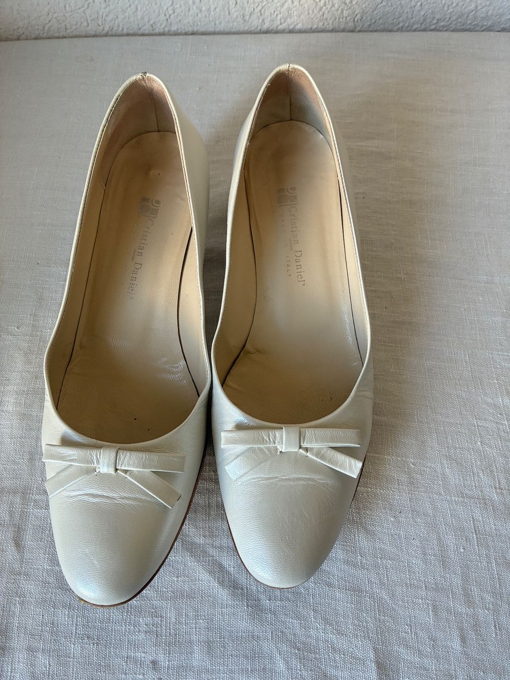 Scarpe da donna: Weisse Pumps (41) – Usato da Herzogenbuchsee venduto da filoferro