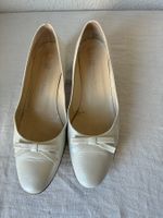 Weisse Pumps (41)
