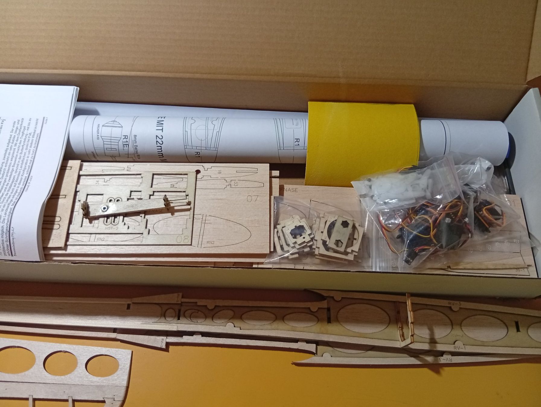 RC Kits de montage: Kit bois FXJ 2.5 – D'occasion à La Chaux-de-Fonds par agusta03 2