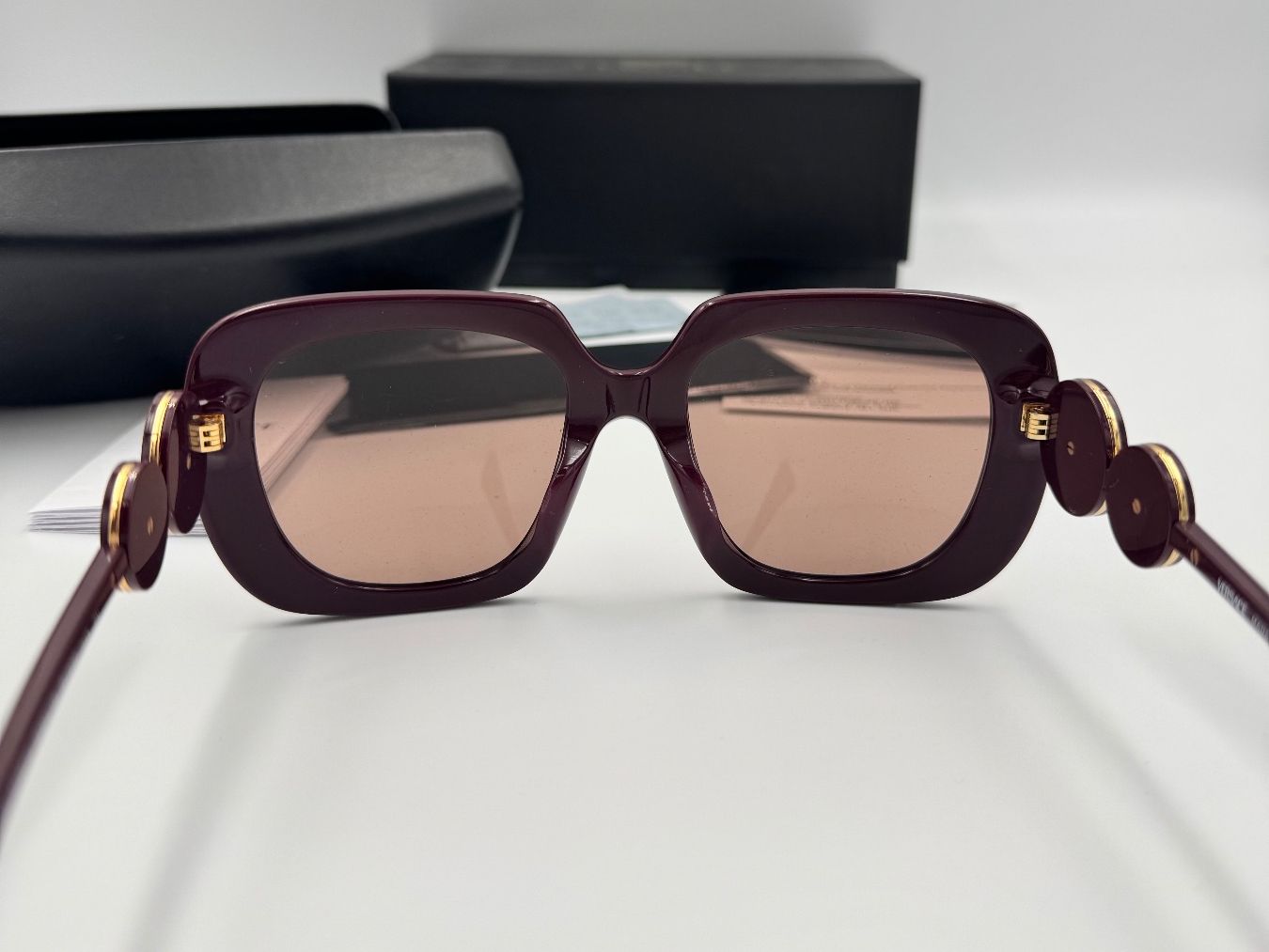 Versace Occhiali & Lenti: Versace Sonnenbrille Medusa Logo – Nuovo e nell'imballaggio originale da Wiedlisbach venduto da Sistershop 6