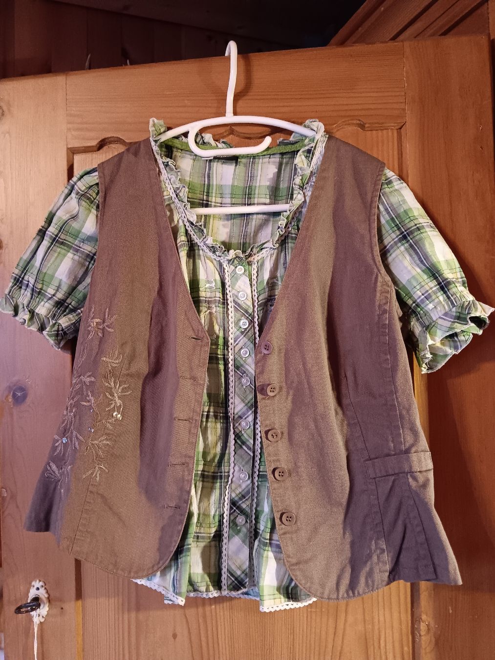 Costumi: Trachten Mode – Usato da Rodels venduto da sol_pq169 1