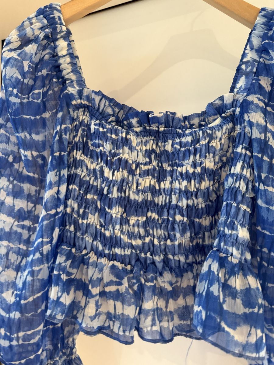 Zara Top: Zara Top, blau-weiss gemustert, Grösse S – Usato da Volketswil venduto da habibeoez 1