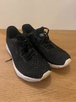 New Balance Sneakers Schuhe Trainers Laufschuhe Gr 38