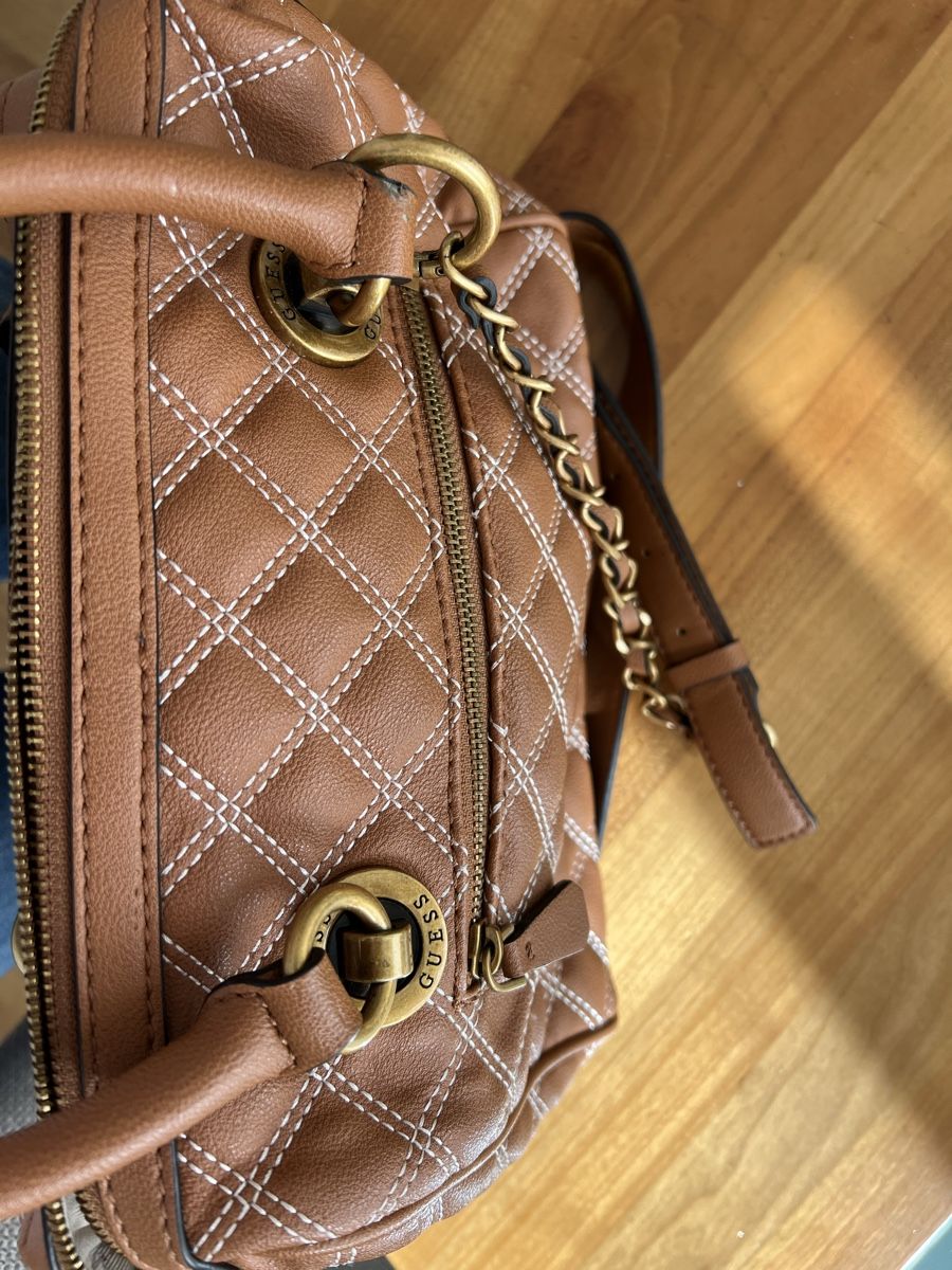 Guess Borse da donna: Guess Tasche – Usato da Schwerzenbach venduto da sas_7t7r 3
