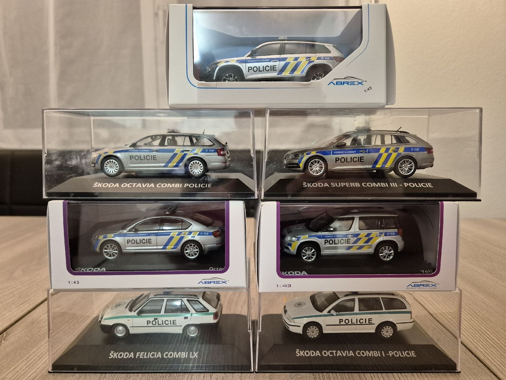 Skoda Modellini d'auto: Polizei Tschechien 1:43 – Nuovo (secondo la descrizione) da Lachen SZ venduto da bow_wdl9