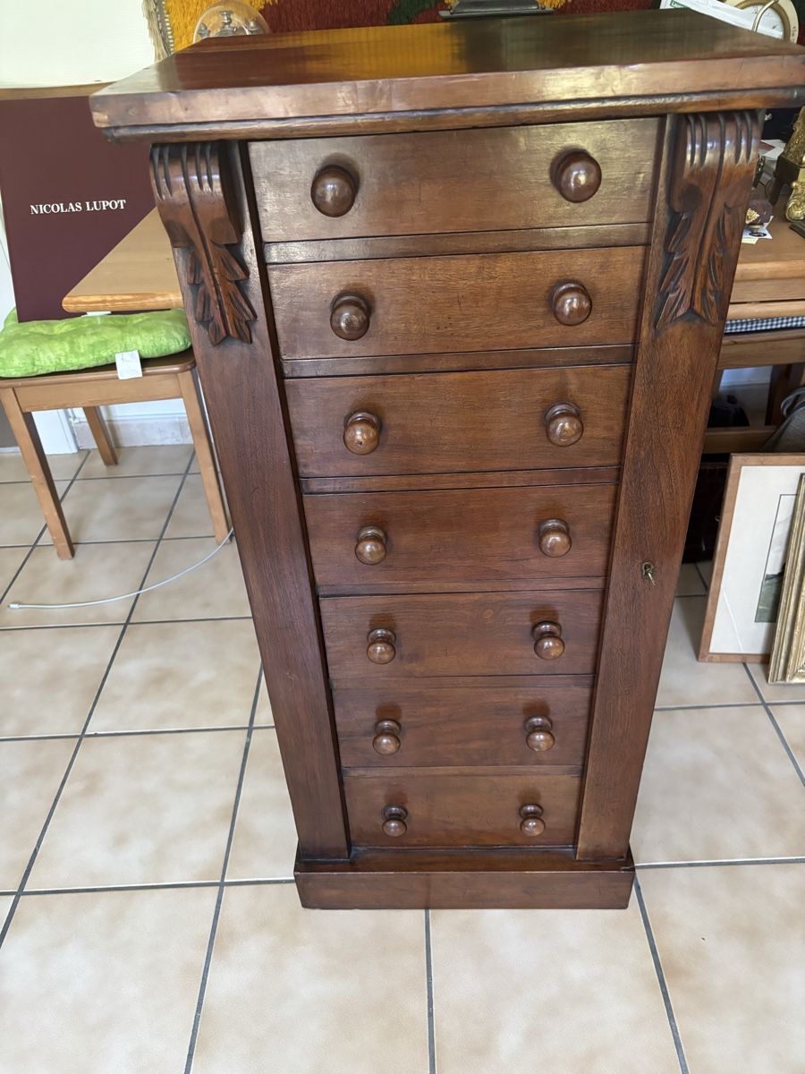 Cassettiere: Layette avec 7 tiroirs. Baroque. – Usato da Buttes venduto da ButtA15 1