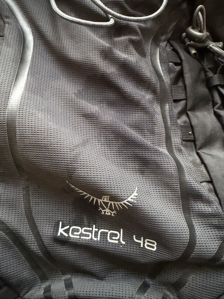 Osprey Zaini: Osprey Kestrel 48 Rucksack – Nuovo (secondo la descrizione) da Basel venduto da Rotax-500 2