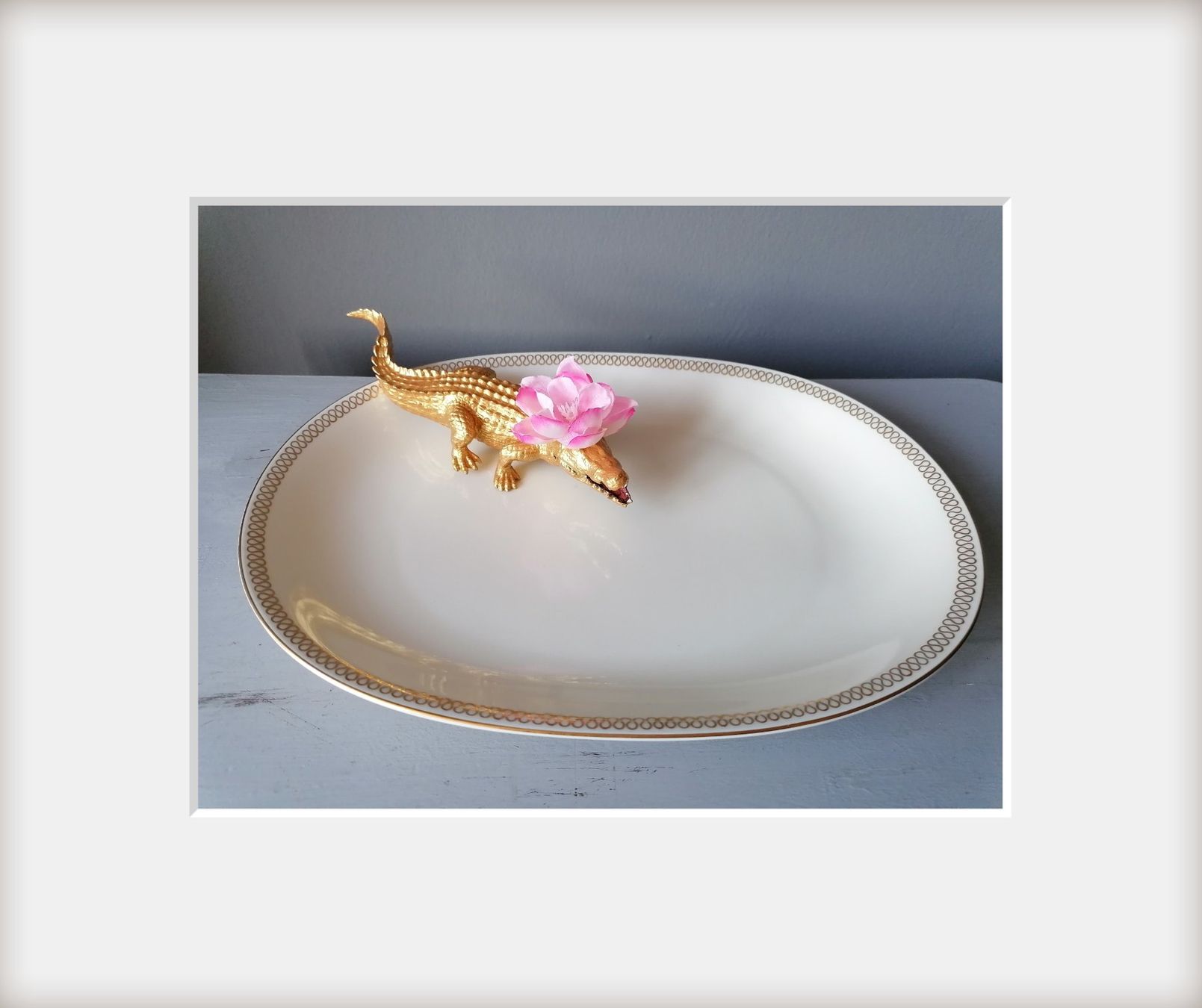 Tutte le decorazioni: Vintageplatte mit goldenem Krokodil – Usato da Wallisellen venduto da Muggeli1970