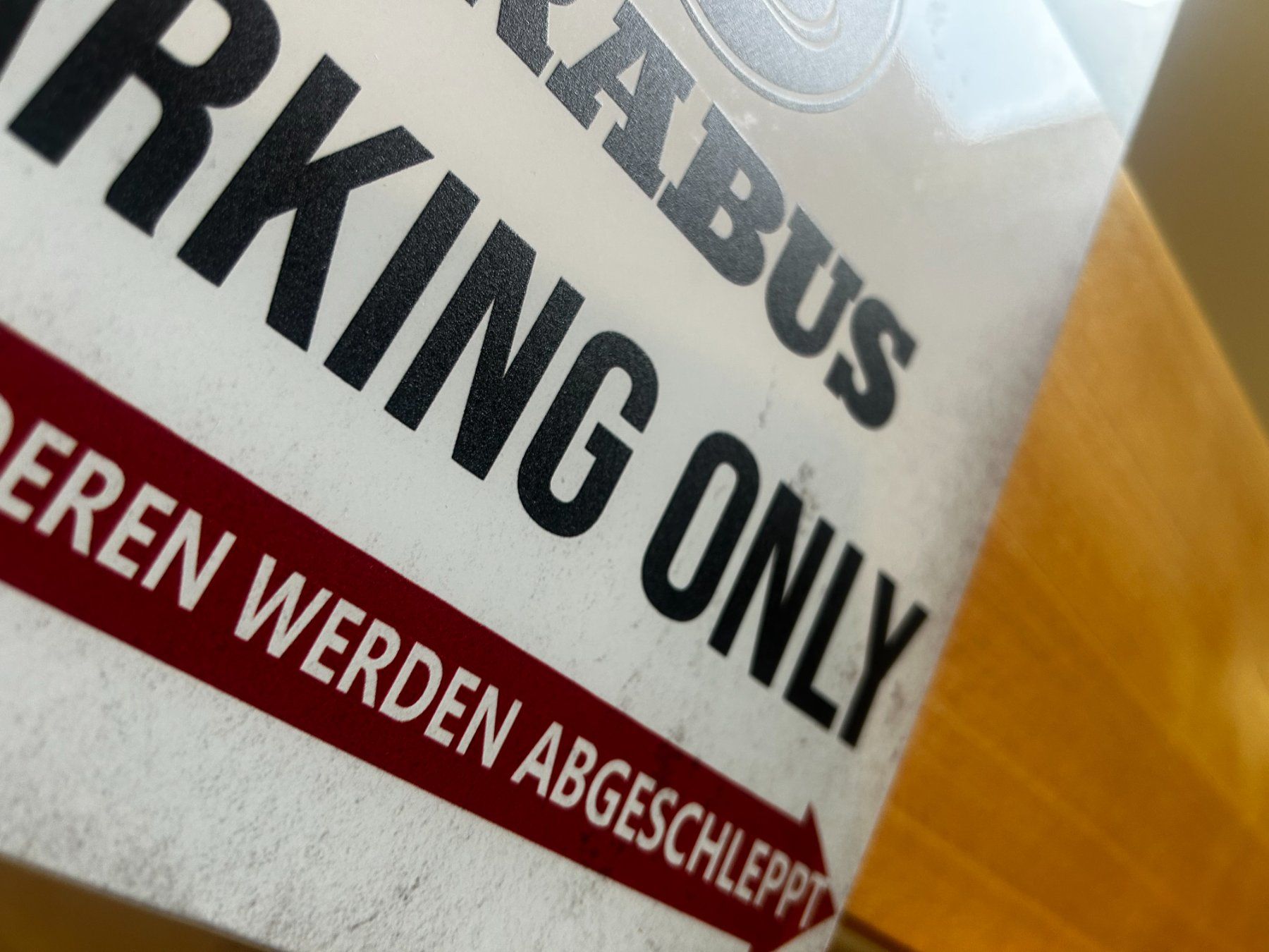 Mercedes-Benz Insegne: Brabus Parking Only Blechschild Mercedes AMG Rocket Deutsch – Nuovo e nell'imballaggio originale da Dättlikon venduto da easythings 4
