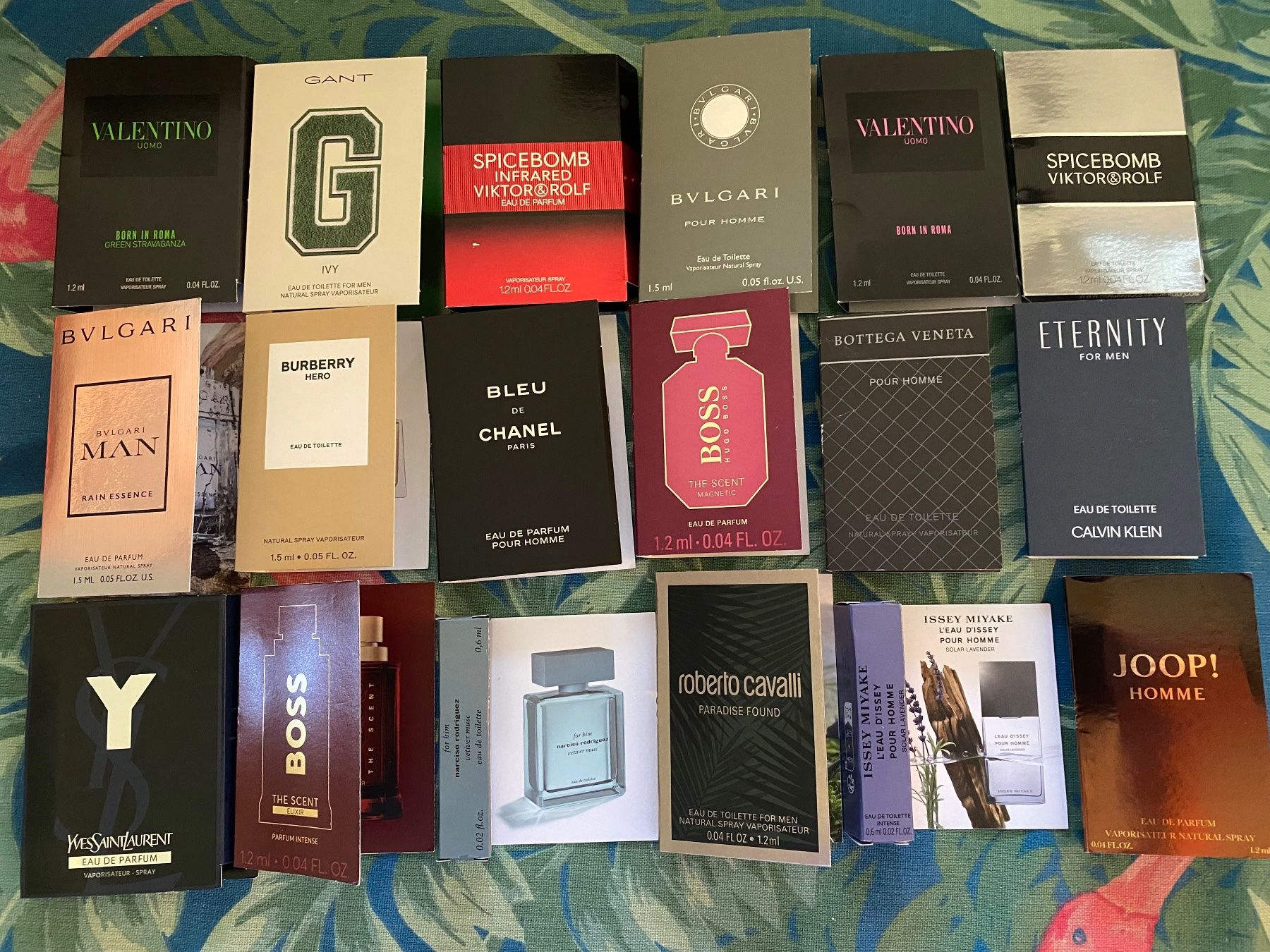 Parfum & Eau de Toilette: Echantillons de parfum homme – Neu und originalverpackt aus Bouveret von wes_7zll