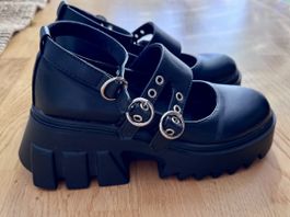 Plateau Schuhe schwarz mit Schnallen