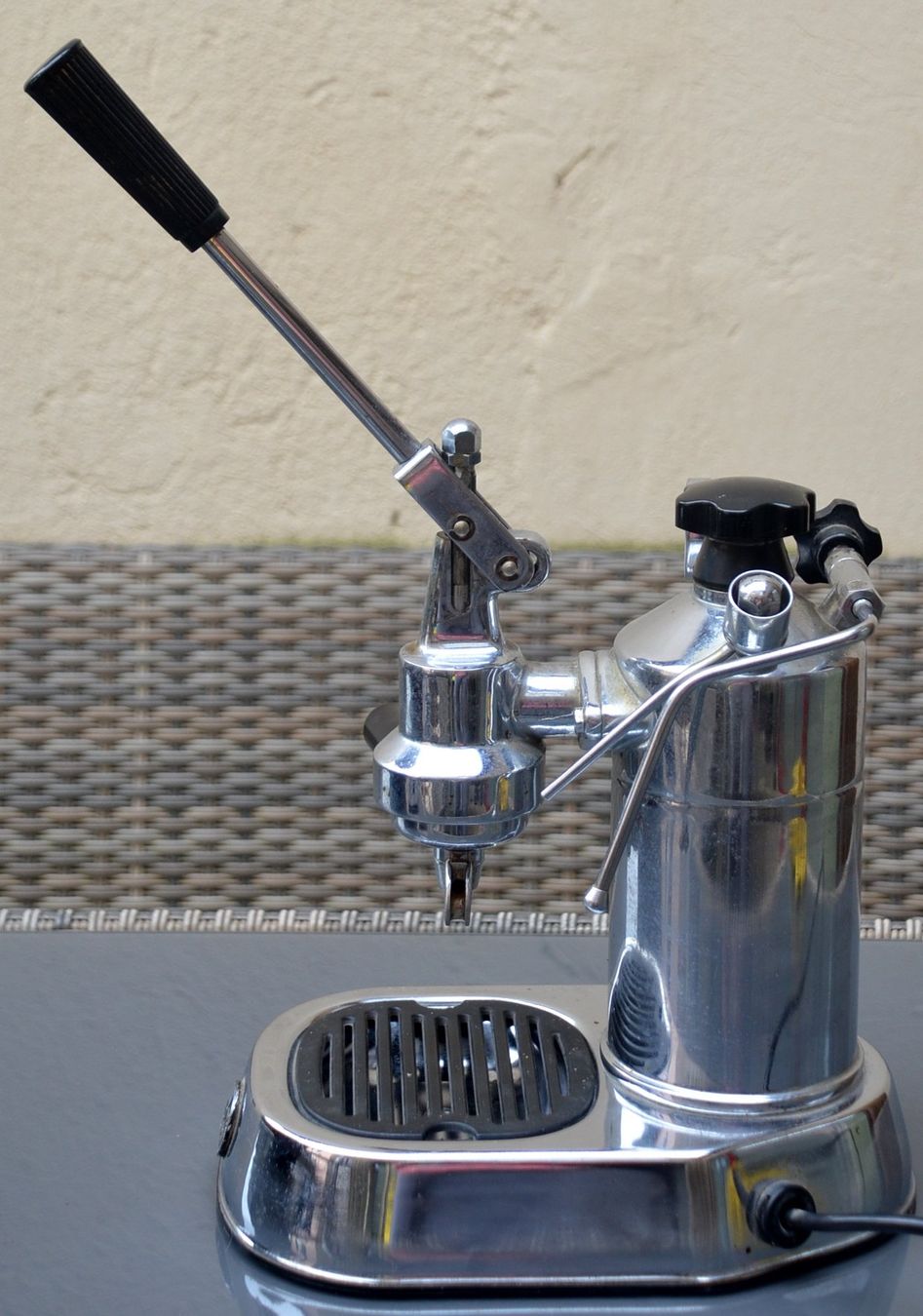 La Pavoni Kaffeemaschinen & Espressomaschinen: La Pavoni Professional Kaffeemaschine / machine à café – Gebraucht aus Collonges von arashee 4